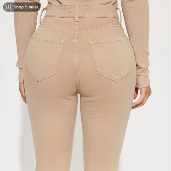 Stand Out with Fashion Nova’s Best-Selling High Waist Skinny Jeans - Picture 4 of 4